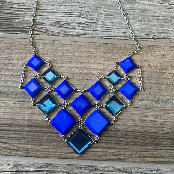 Beautiful Blue Necklace - Picture 2 of 2